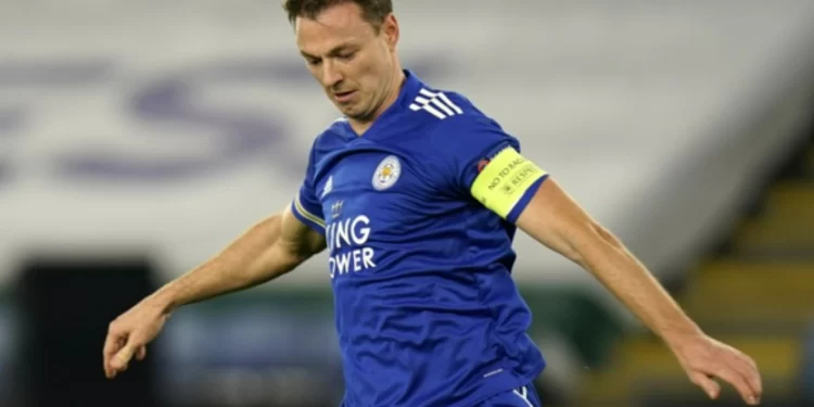 Ten Hag Sebut Kesepakatan MU dengan Jonny Evans Untungkan Kedua Pihak